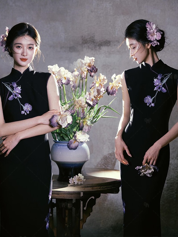 Photography Vintage Style - Gaun Bordir Hitam Vintage Gaya Cina