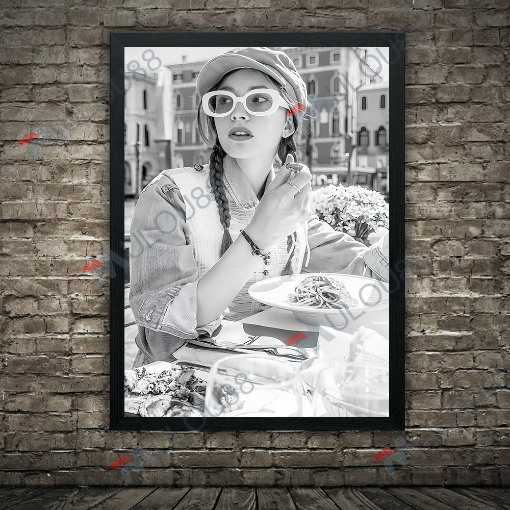 Pasta Eater hitam dan putih Vi - Photography Vintage Style ulasan dan harga